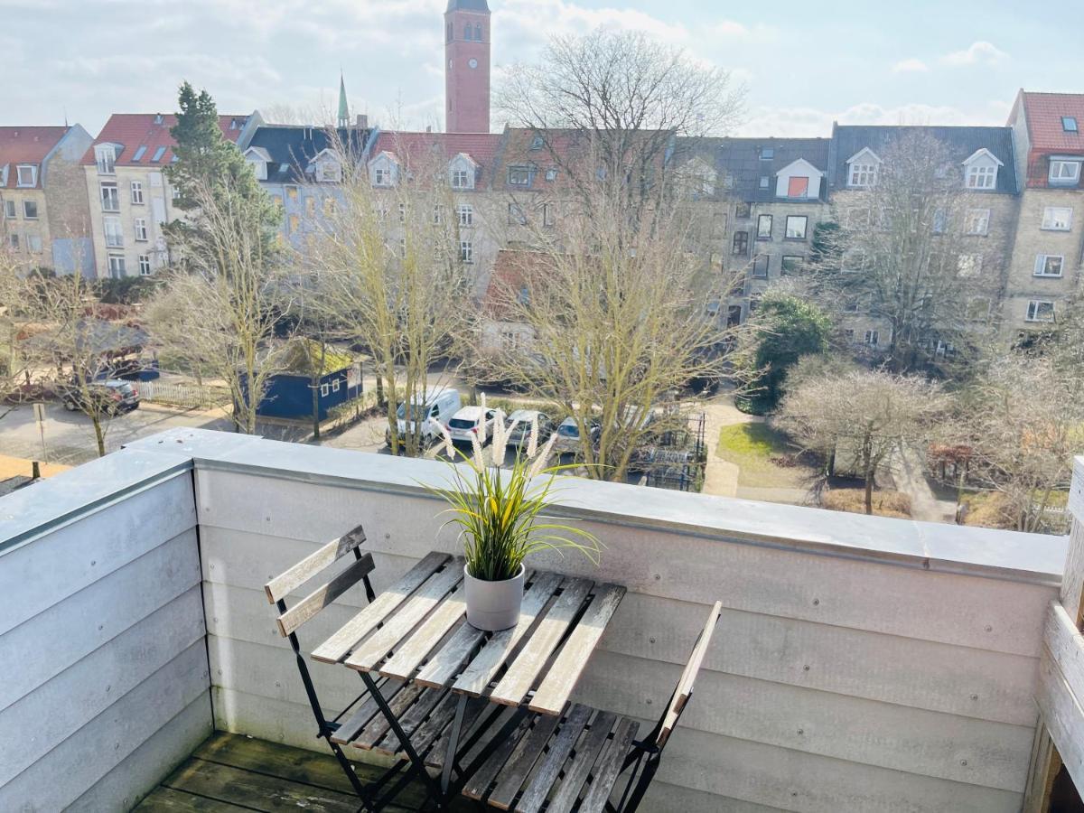 Aday - Apartment With Balcony And Barbecue Ålborg Exteriör bild